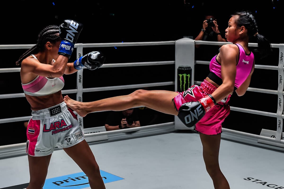 Sitjaroonsak fighter training image