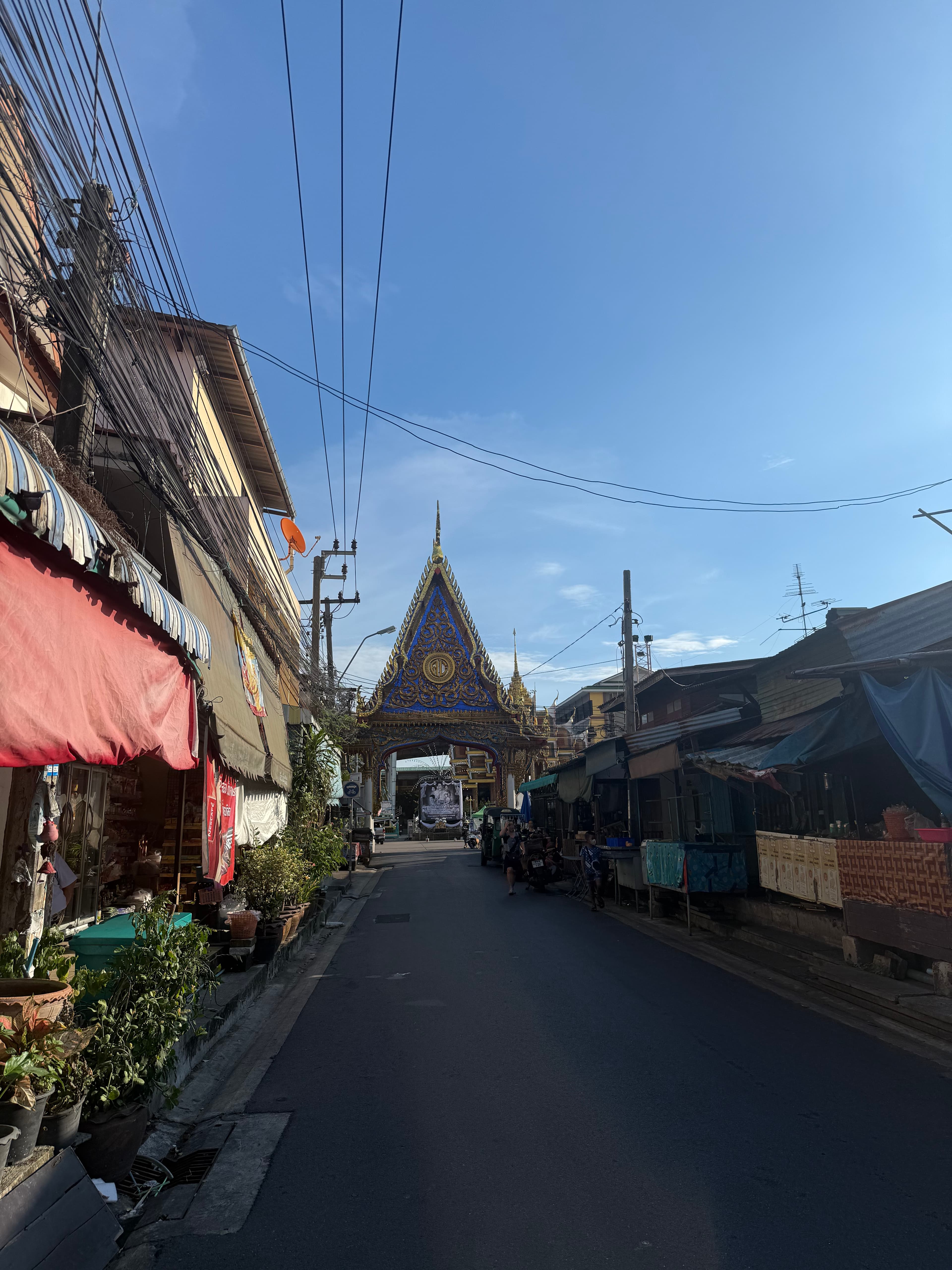 The way to the gym in Bang Wa